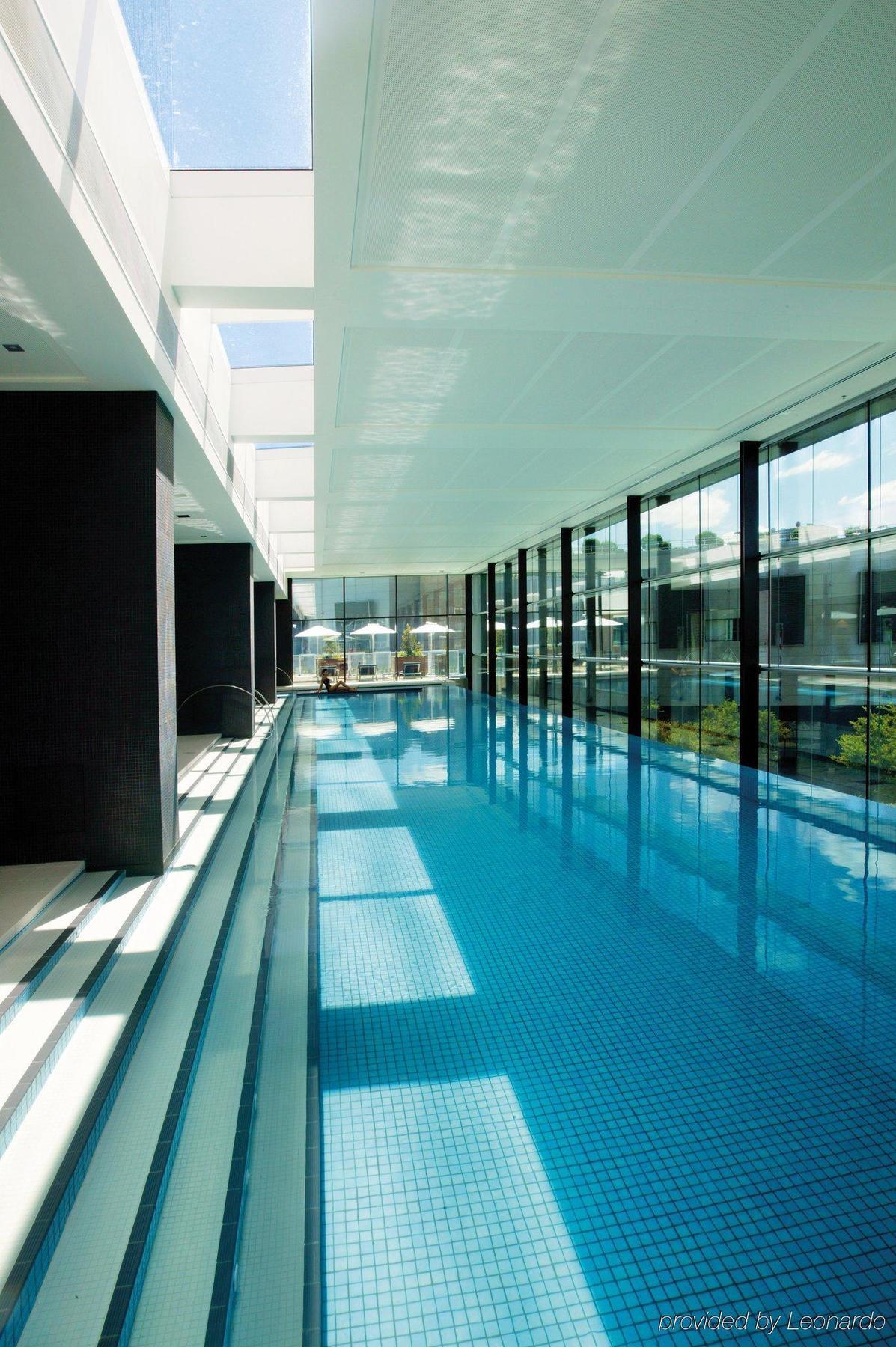 Hotel Crown Promenade Ville de Melbourne Extérieur photo
